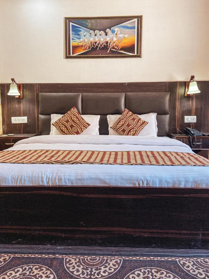Hotel Manali Queen Exterior photo