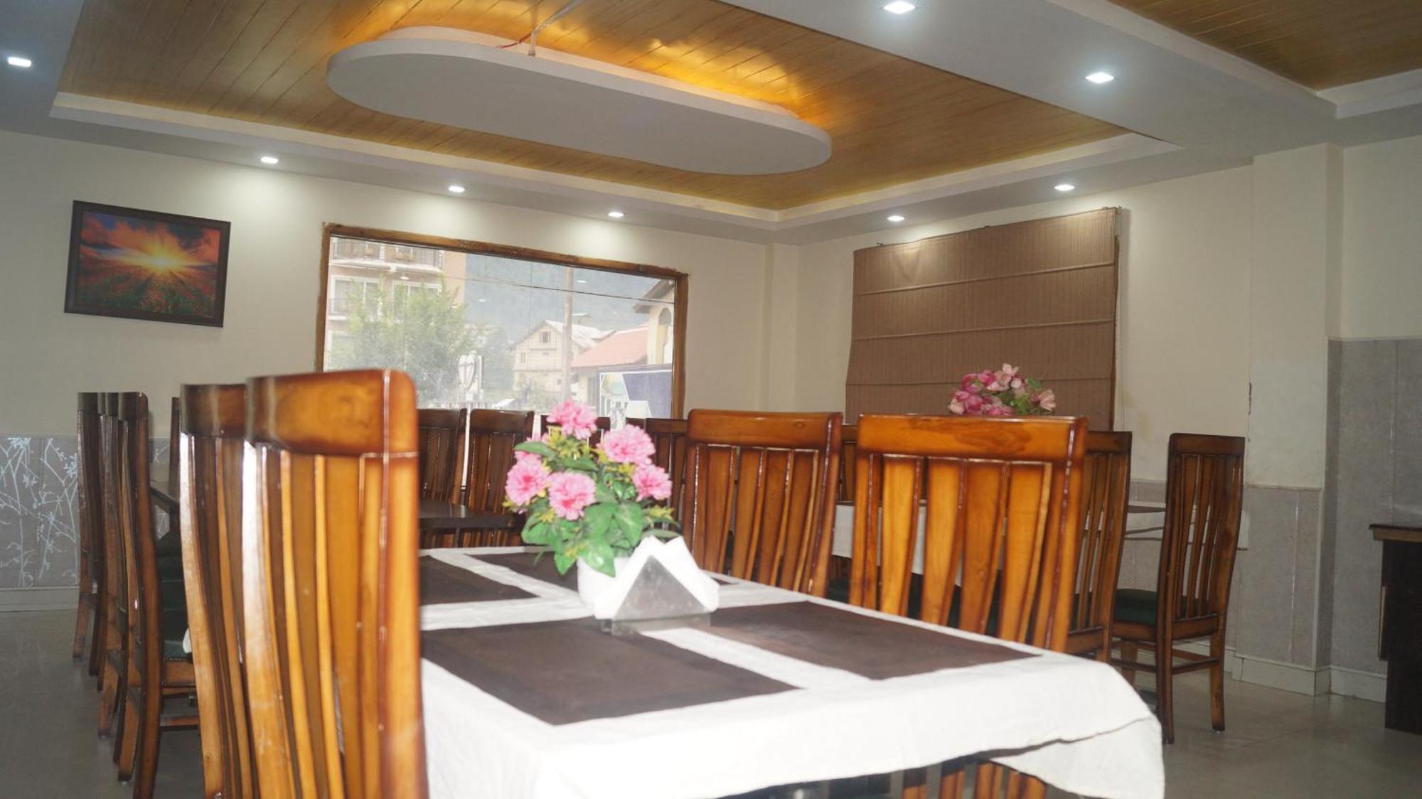Hotel Manali Queen Exterior photo